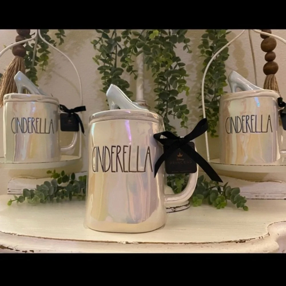 Beautiful of Rae Dunn Disney Princess Cinderells mugs - Picture 4 of 6